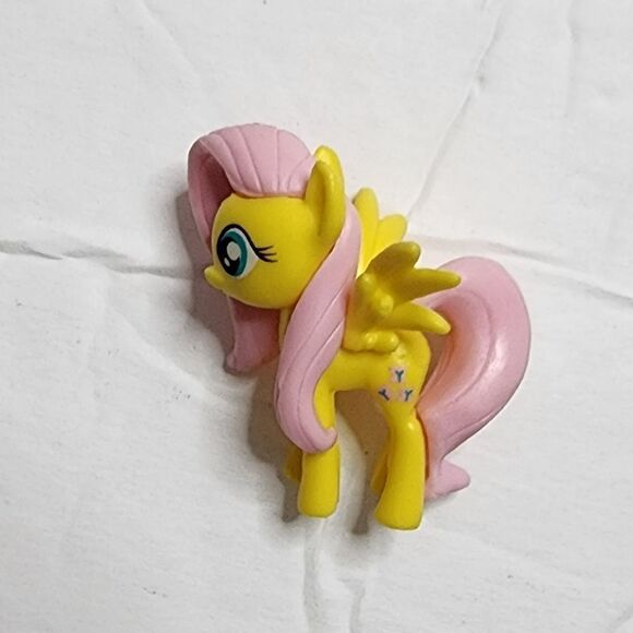 My Little Pony Hasbro Funko Fluttershy Yellow Body Pink Hair Butterflies Toy Fig - Picture 1 of 3